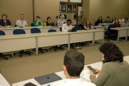 Corpo docente participa em peso da força-tarefa de elaboração do novo processo seletivo seriado